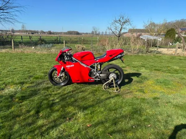 2002 Ducati 748 - €5,900 · Bidding (1/1)
