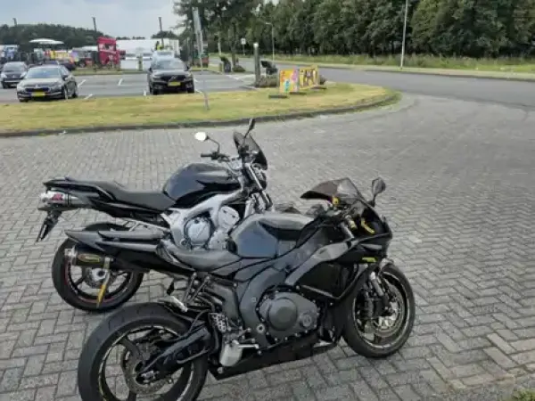 2005 Honda CBR 1000 - € 5.000 (1/1)