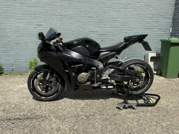 2008 Honda CBR 1000 - € 5.500 (1/1)