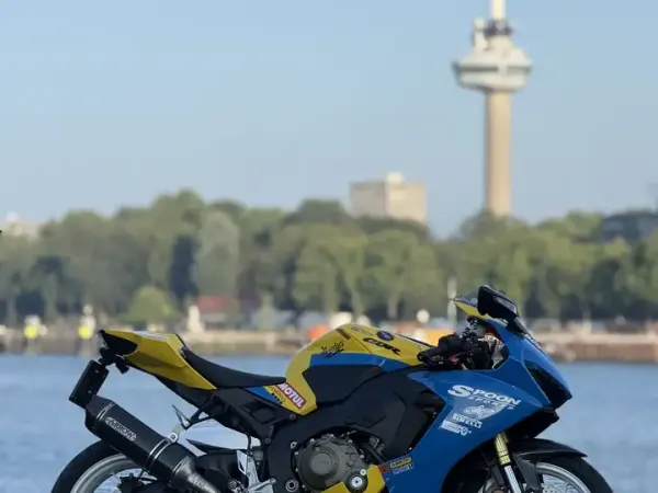 2017 Honda CBR 1000 - € 10.500 (1/1)