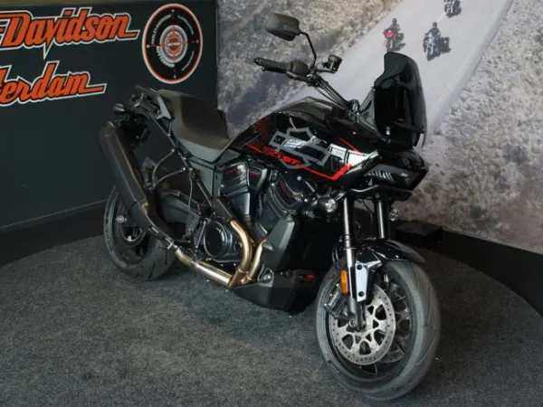 2026 Harley-Davidson Pan America ST Vivid Black (bj 2026) - € 23.950 · Bieden (1/1)