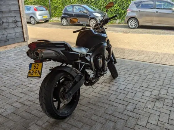 Year unknown Yamaha Fazer 600 (FZ6)-15.210 km - Bidding (1/1)