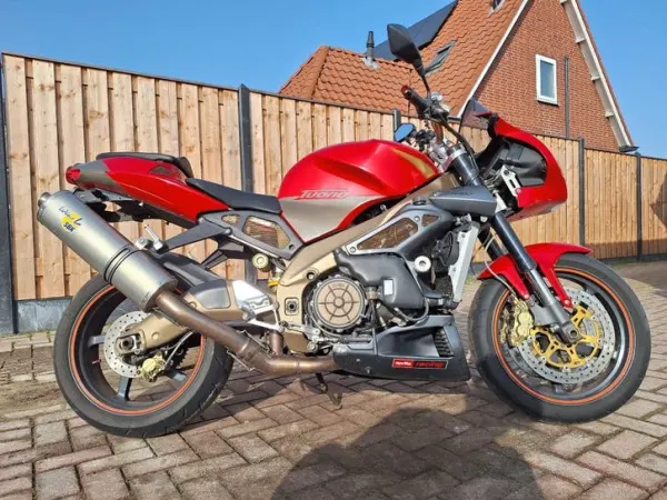 2003 Aprilia RP 1000 (RSV Tuono) | 2003 | 125 PK | 58.230 KM - € 1.999 · Bieden (1/1)