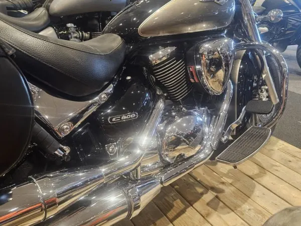 Bouwjaar onbekend Suzuki VL 800 - € 6.750 · Bieden (1/1)