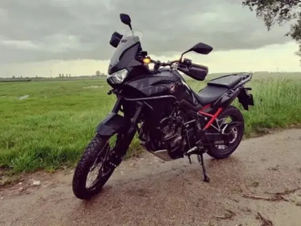 2022 Honda crf 1100 - €14,700 · Bidding (1/1)