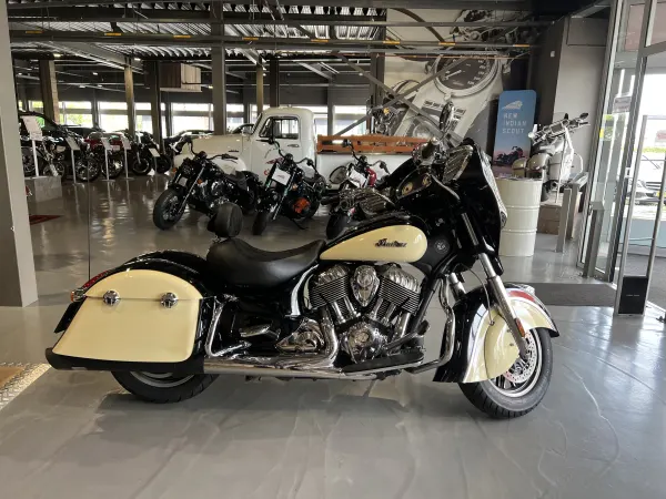 2014 Indian Tour 111 Chieftain - € 14.990 (1/1)