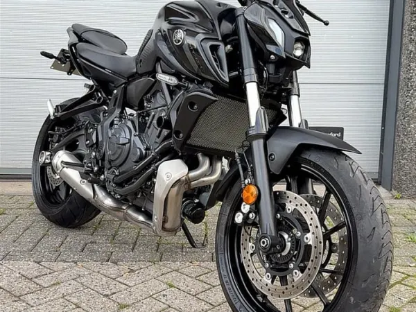 2023 Yamaha MT-07 - € 7.450 · Bieden (1/1)