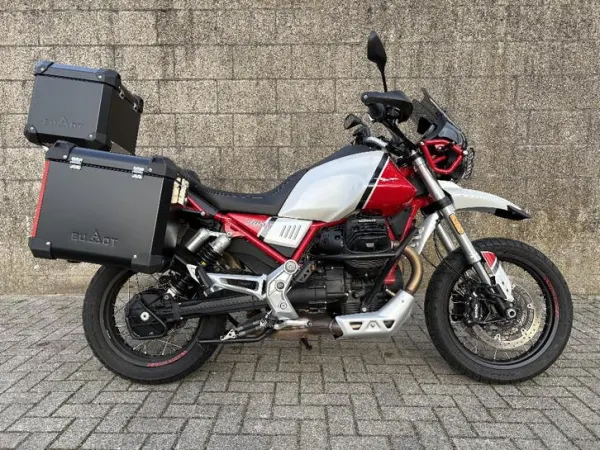 2021 Moto Guzzi V 85 TT - €9,950 (1/1)