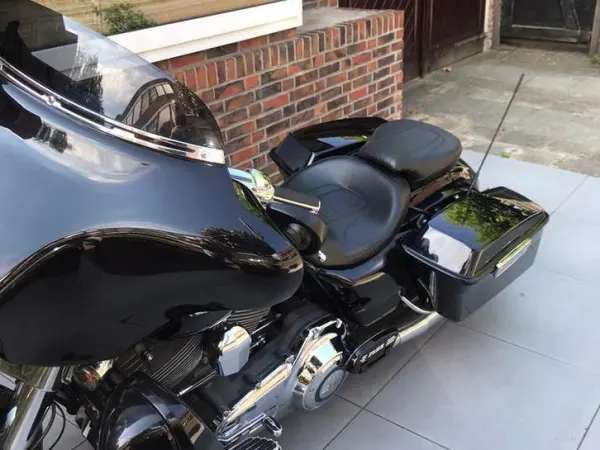2012 Harley-Davidson Streetglide - € 15.900 · Bieden (1/1)