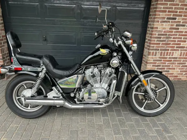 1986 Honda Shadow VT700-Klassieke Chopper - Price on request (1/1)