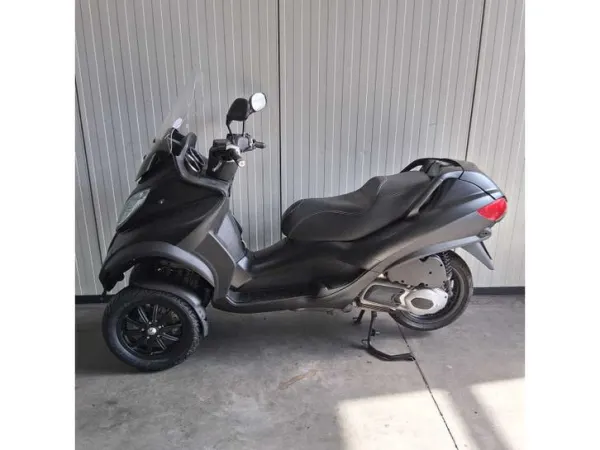 Bouwjaar onbekend Piaggio MP3 300 - Prijs op aanvraag (1/1)