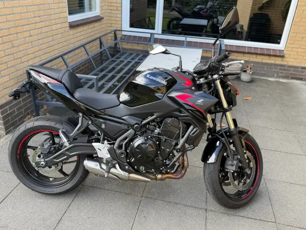 2023 Kawasaki Z 650 - €7,500 (1/1)