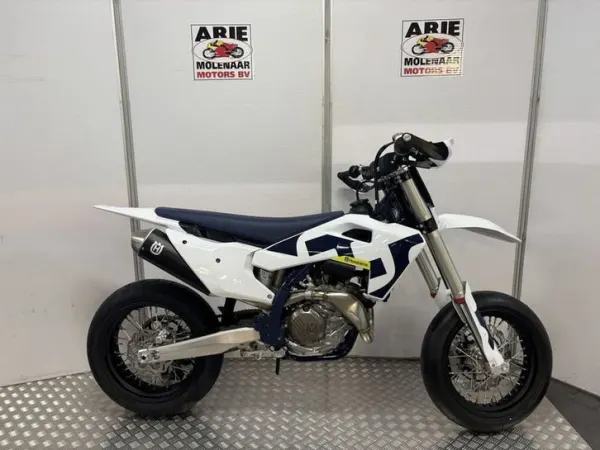 2026 Husqvarna FS 450 - € 10.990 (1/1)