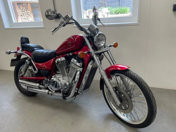 1992 Suzuki Intruder VS 800 - €1,450 · Bidding (1/1)