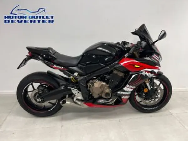 2022 Honda CBR 650 R - € 8.250 · Bieden (1/1)