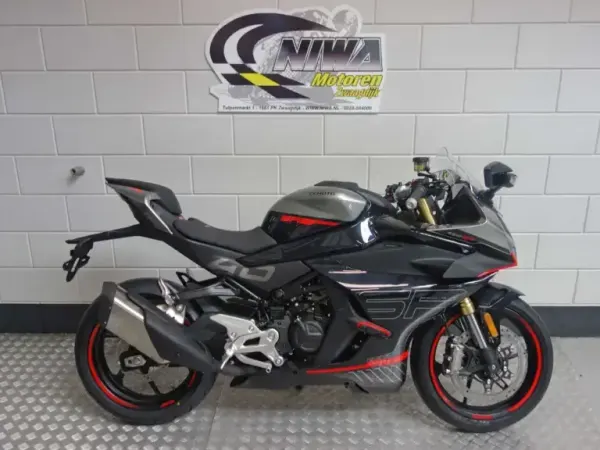2026 Cfmoto 450 SR - € 7.199 (1/1)