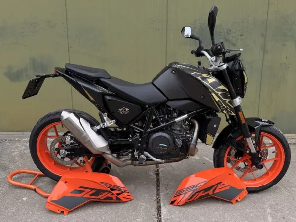 2018 KTM 690 Duke - € 5.499 · Bieden (1/1)