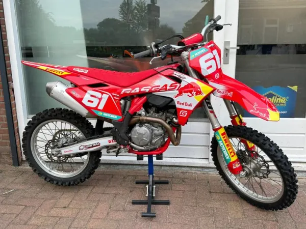 Year unknown Gasgas 450 2024 39 uur Crossmotor Geen ktm Husqavarna - €5,350 · Bidding (1/1)