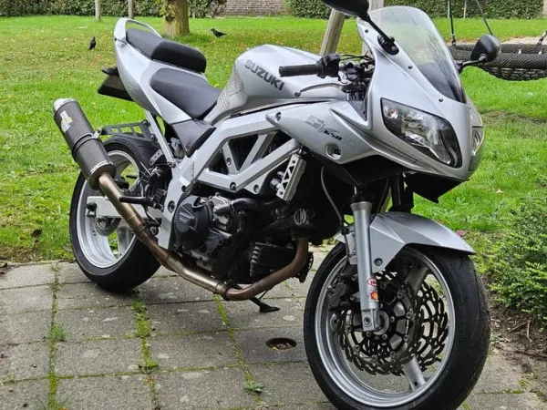 2003 Suzuki sv 650 s - €2,900 · Bidding (1/1)