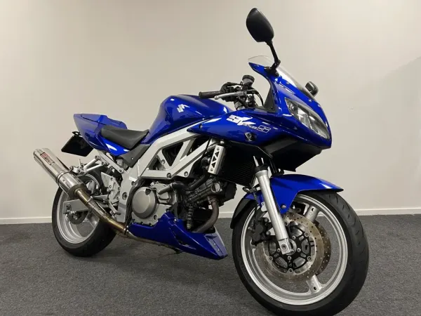 2004 Suzuki SV 650 S - €3,249 (1/1)