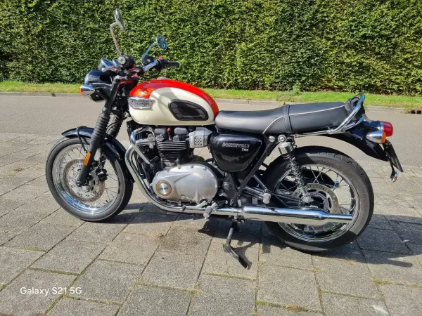 2019 Triumph Bonneville T100 - € 9.000 · Bieden (1/1)