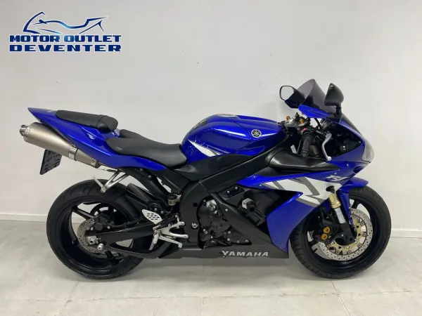 2004 Yamaha YZF R1 - € 5.450 · Bieden (1/1)