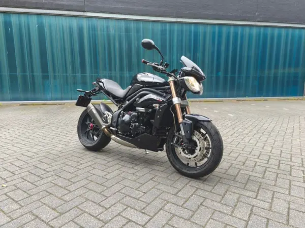 2011 Triumph Speed Triple 1050 - Prijs op aanvraag (1/1)