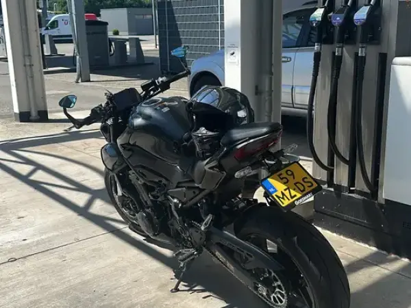 2025 Kawasaki Z 900 - € 10.000 (1/1)