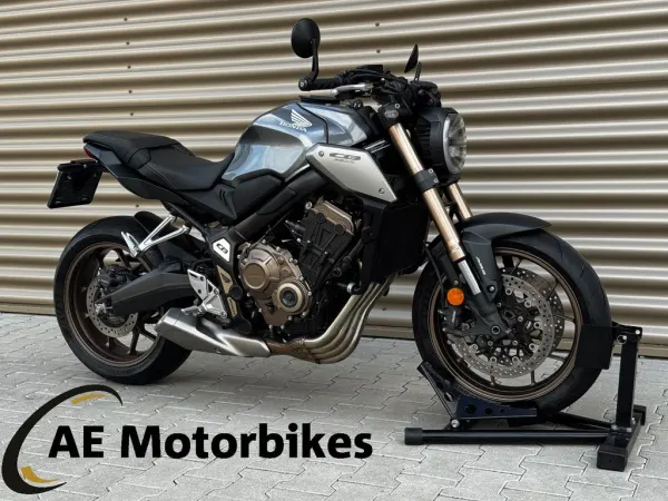 2022 Honda CB 650 R - € 7.950 (1/1)