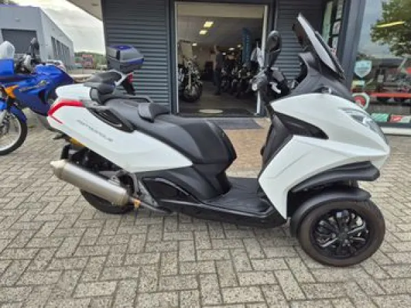 2020 Peugeot Metropolis 400 - € 7.499 (1/1)