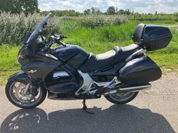 2016 Honda ST 1300 AE Pan European, Bouwjaar 2016, "24730 km" - €9,950 · Bidding (1/1)