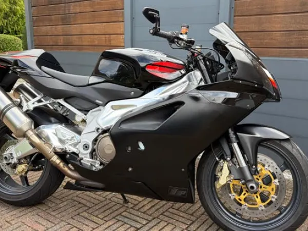 2004 Aprilia Tuono - €5,500 (1/1)