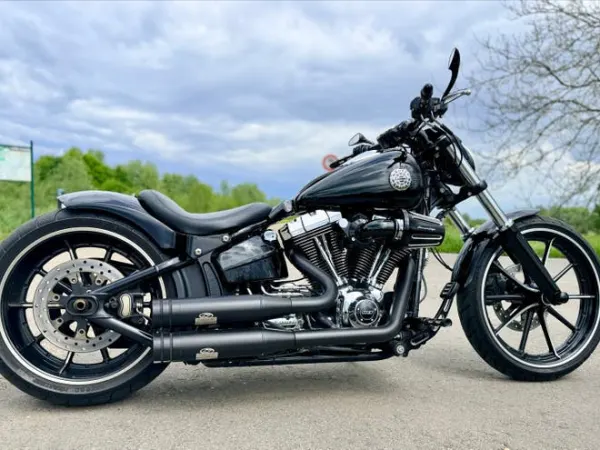 Year unknown Harley-Davidson Breakout - €21,399 · Bidding (1/1)