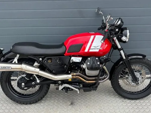 2016 Moto Guzzi V 7 - €6,499 · Bidding (1/1)