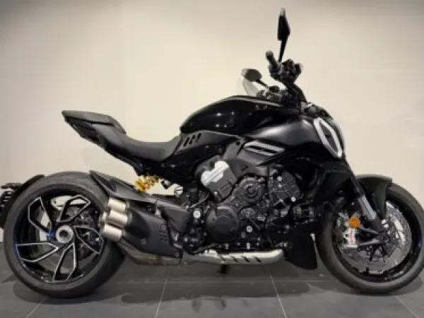 2023 Ducati Diavel V4 - € 23.950 (1/1)