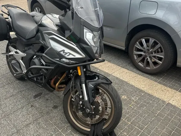 2024 Cfmoto 700 MT - € 3.800 · Bieden (1/1)