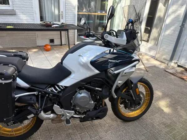 Bouwjaar onbekend Cfmoto 700 MT - € 6.500 (1/1)