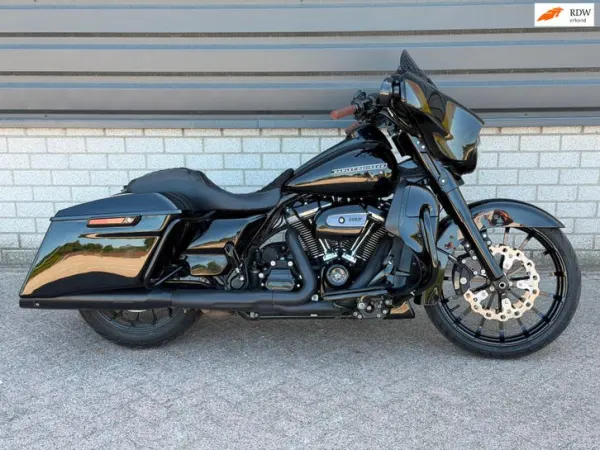 2018 Harley-Davidson Street Glide - Reserved (1/1)