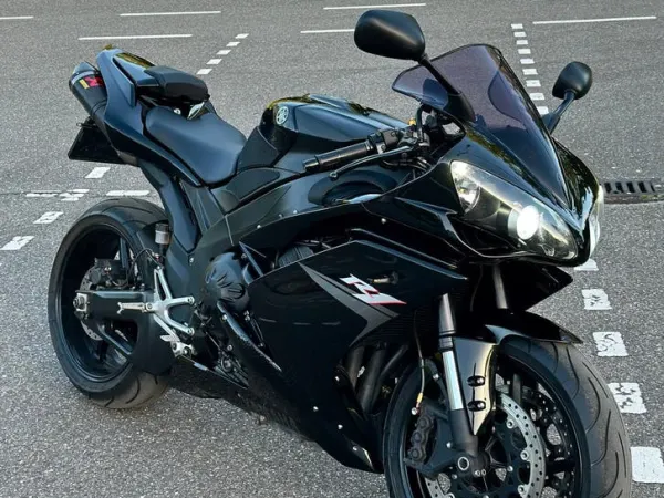 2007 Yamaha YZF R1 - € 7.295 · Bieden (1/1)