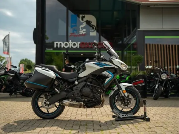 2025 Kawasaki 650 - € 10.399 (1/1)