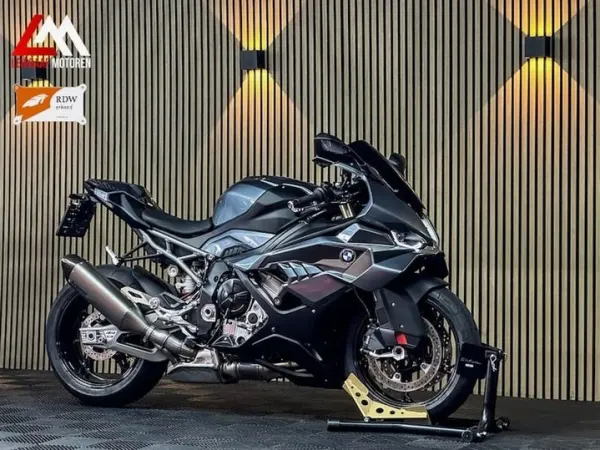 2026 BMW S 1000 RR-2026-Akrapovic-Alle Pakketten - € 24.999 (1/1)