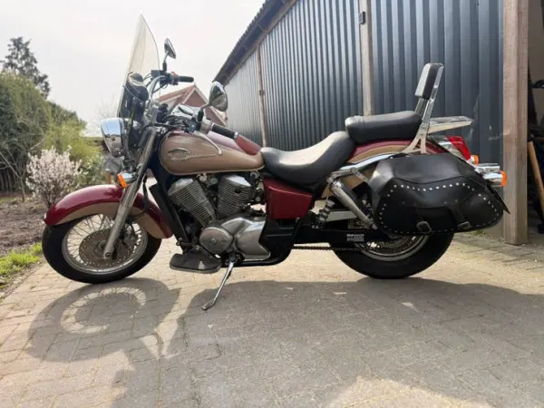 Bouwjaar onbekend Honda Shadow 750 - € 3.900 · Bieden (1/1)
