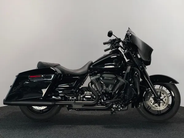 2014 Harley-Davidson Limited CVO Flhtkse - € 18.495 (1/1)