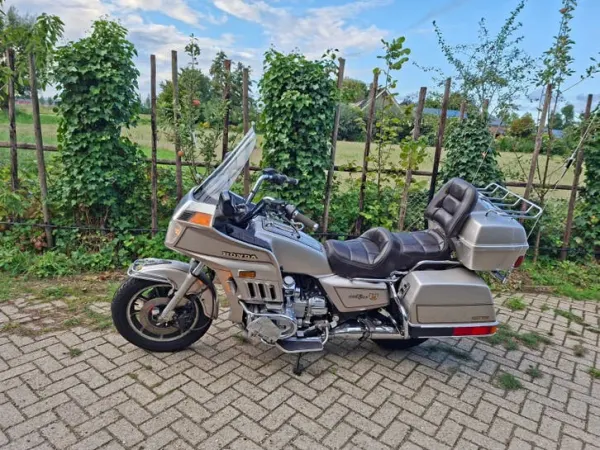 1984 Honda Goldwing GL1200 Interstate Bouqjaar 1984 - € 2.150 · Bieden (1/1)