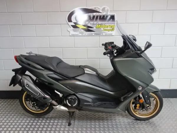 2020 Yamaha Tmax 560 (bj 2020) - € 8.950 (1/1)