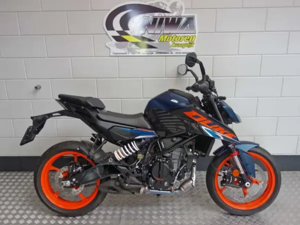 2026 KTM 125 Duke - € 6.590 (1/1)