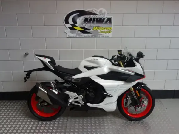2026 Cfmoto 450 SR - € 7.199 (1/1)