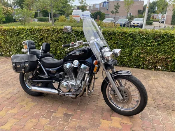 Year unknown Suzuki Intruder 1400 uit 1987 - Bidding (1/1)