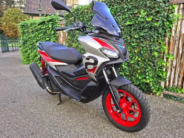 2025 Aprilia SR GT 200 Bouwjaar 2025 – 174cc | MotoHero - €2,650 (1/1)