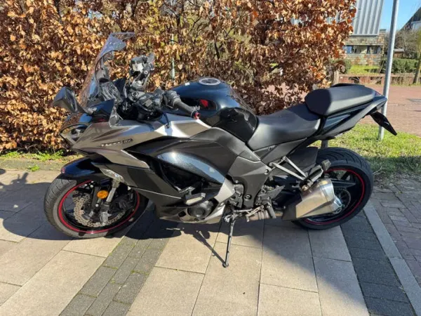 Year unknown Kawasaki Z 1000 SX - €8,495 · Bidding (1/1)